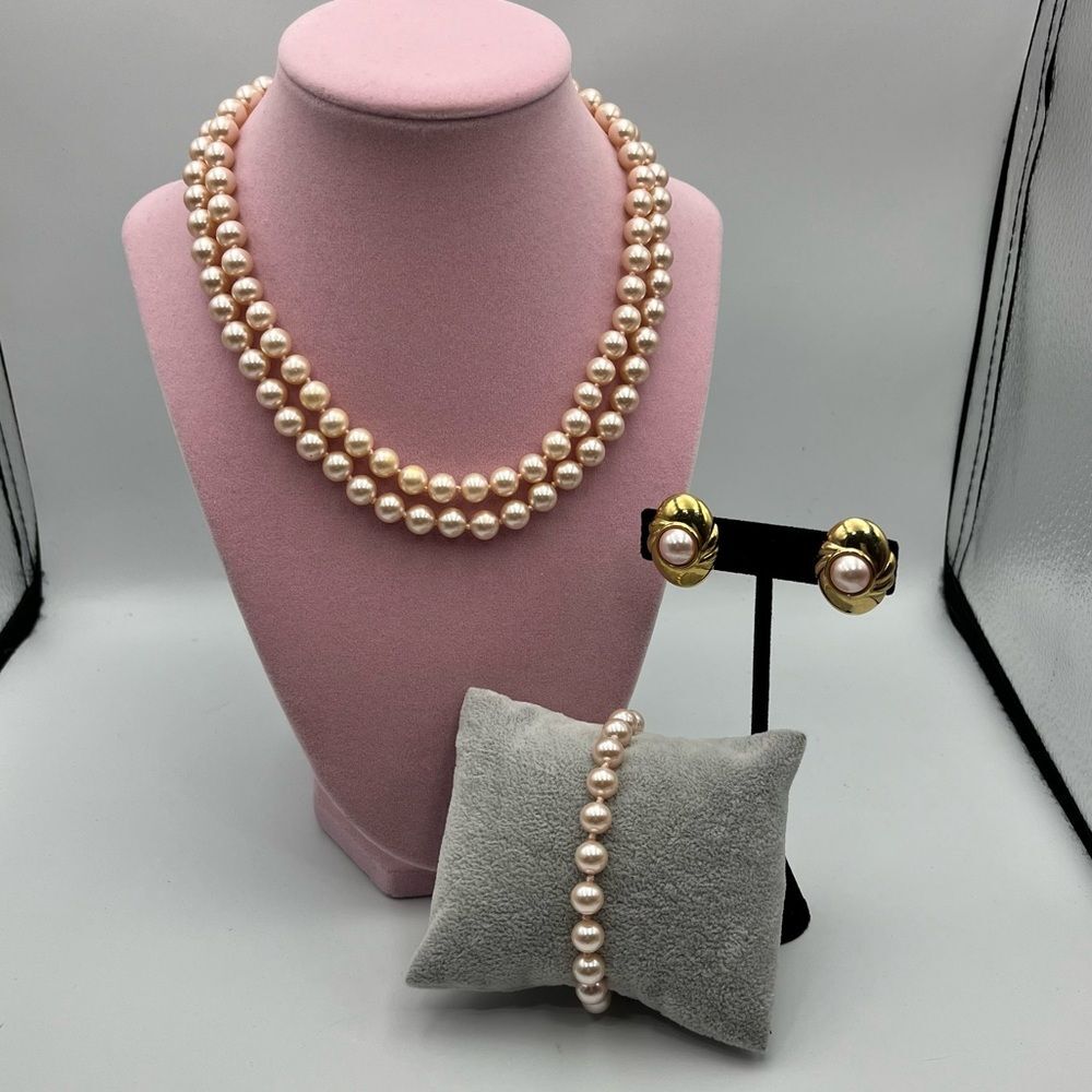 Champange pink faux well made pearl Necklace, earrings and bracelet set